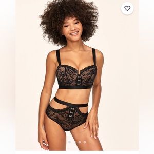 Adore Me Temperance Set - NWT - 38C (panties XL)